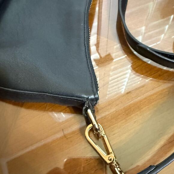 Coach Black Shoulder Bag - Picture 12 of 13